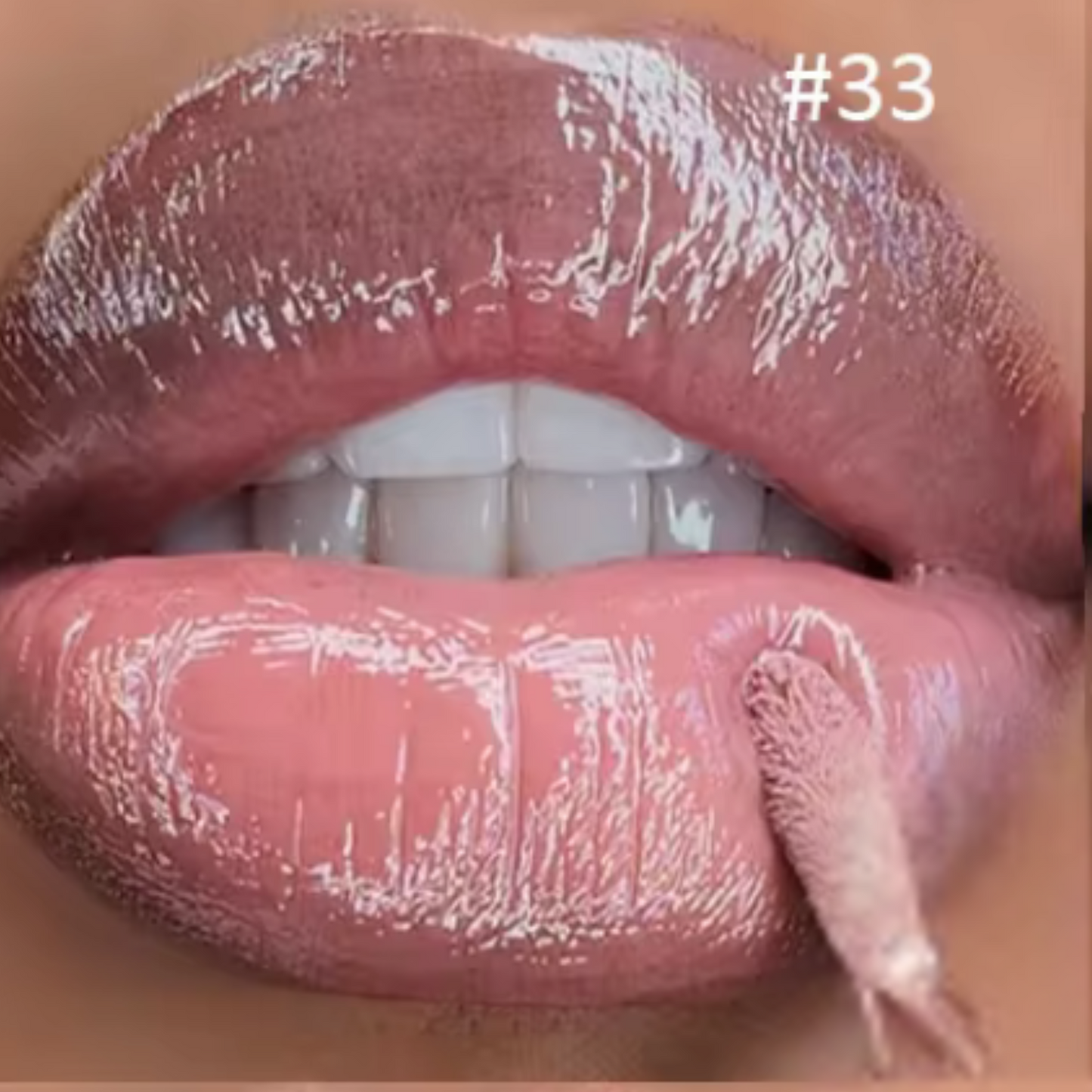 LUSHLUME Gloss – Shade #33 – (Peachy Kiss)